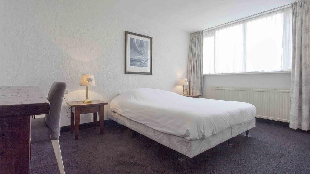 Hotel De Beurs Хоофдорп Стая снимка