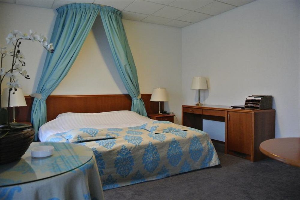 Hotel De Beurs Хоофдорп Екстериор снимка