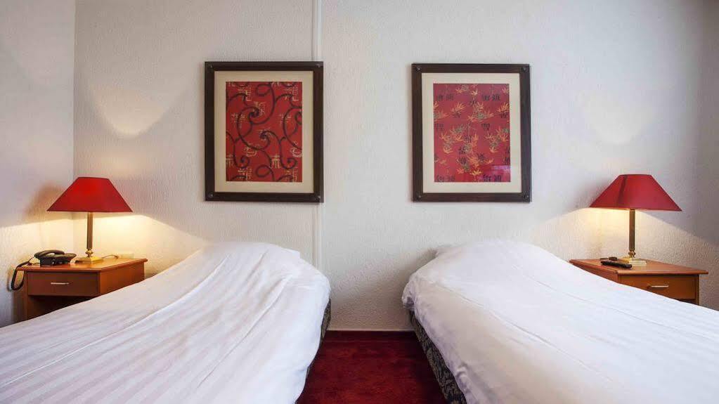 Hotel De Beurs Хоофдорп Екстериор снимка